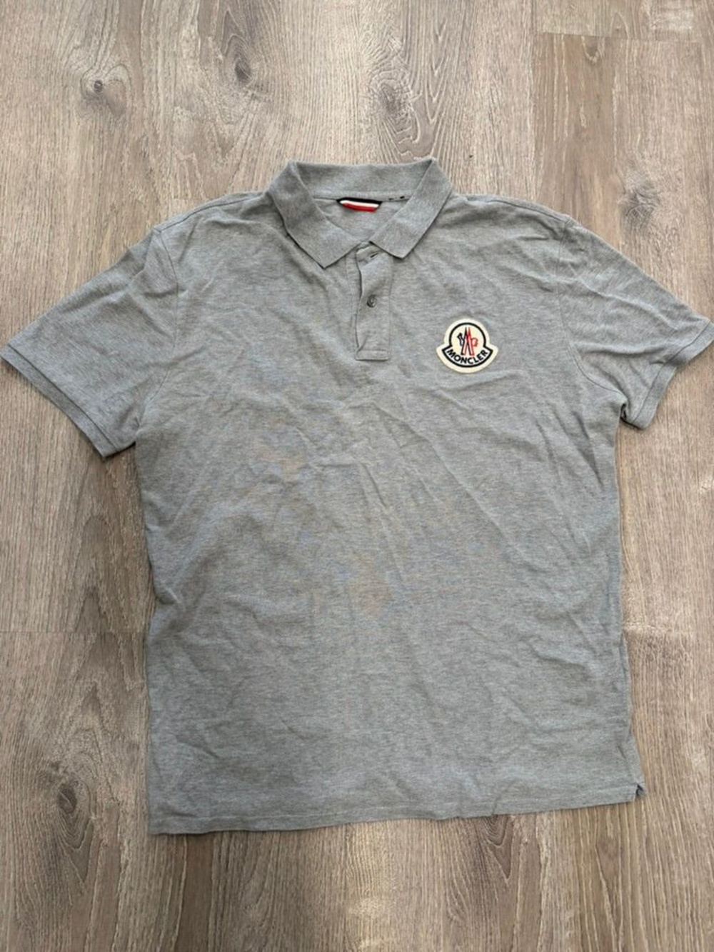 Moncler 1952 Grey Short Sleeve Polo Shirt Large Logo Patch Size 2 (Medium)